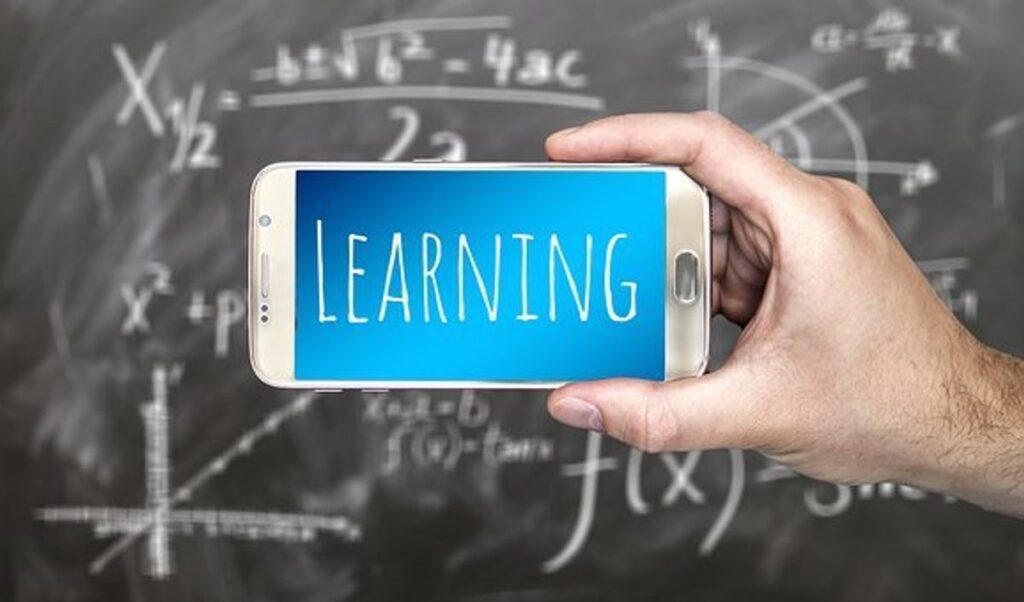 What Are Mobile Devices Teaching Your Kid