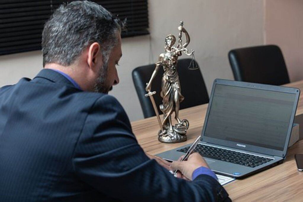 How to Be a Great Corporate Lawyer
