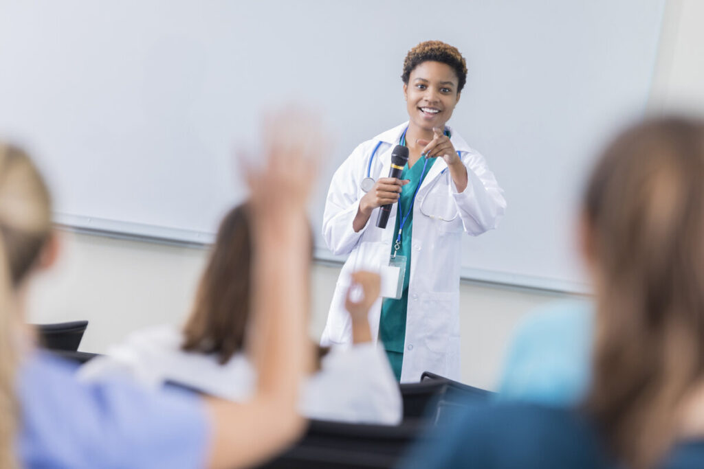 qualities of a nurse leader