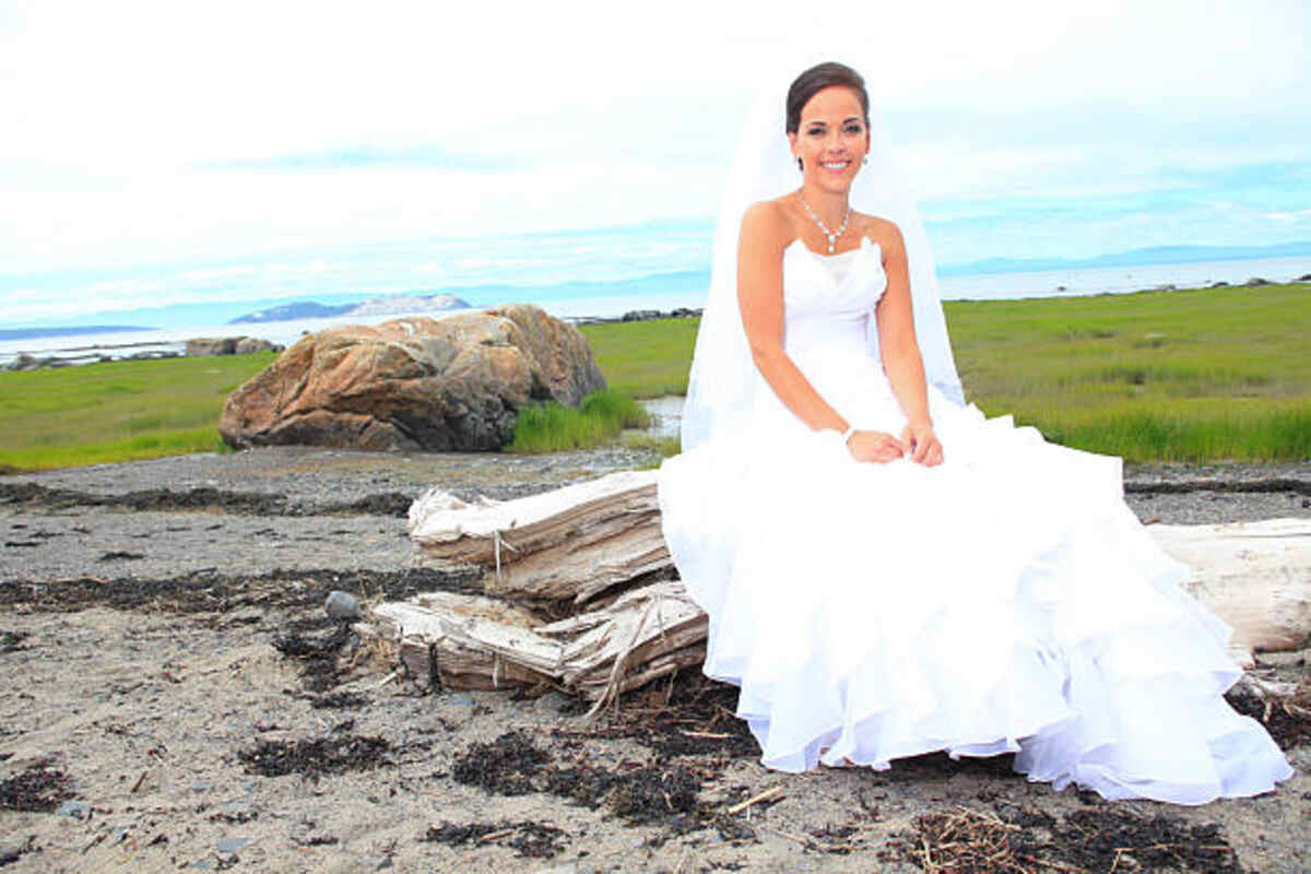 Ariel Wedding Dress - Echoes of Ocean Waves