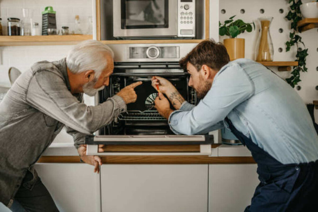 Choosing the Right Garage Door Repair Service (2)